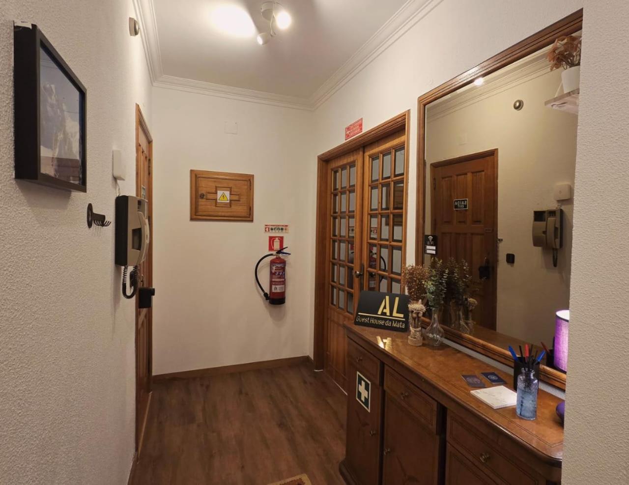 Guest House Da Mata3 โปโว เดอ วาร์ซิม ภายนอก รูปภาพ